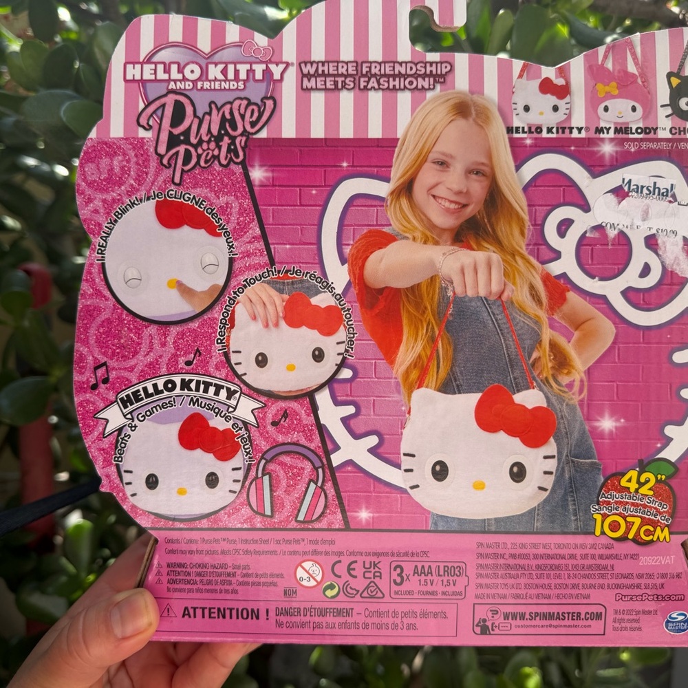 Hello Kitty - Picture 2 of 2